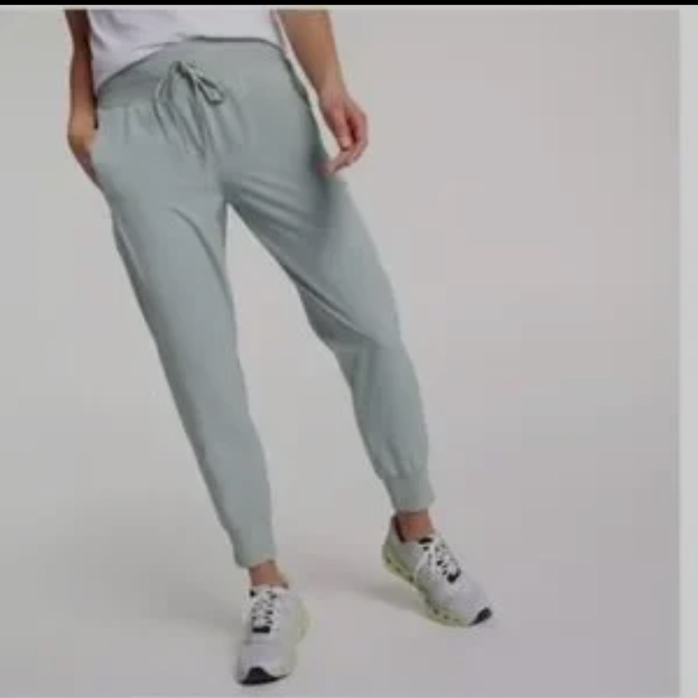 Calia truelight jogger pant in Gray Bog Size Large NWT